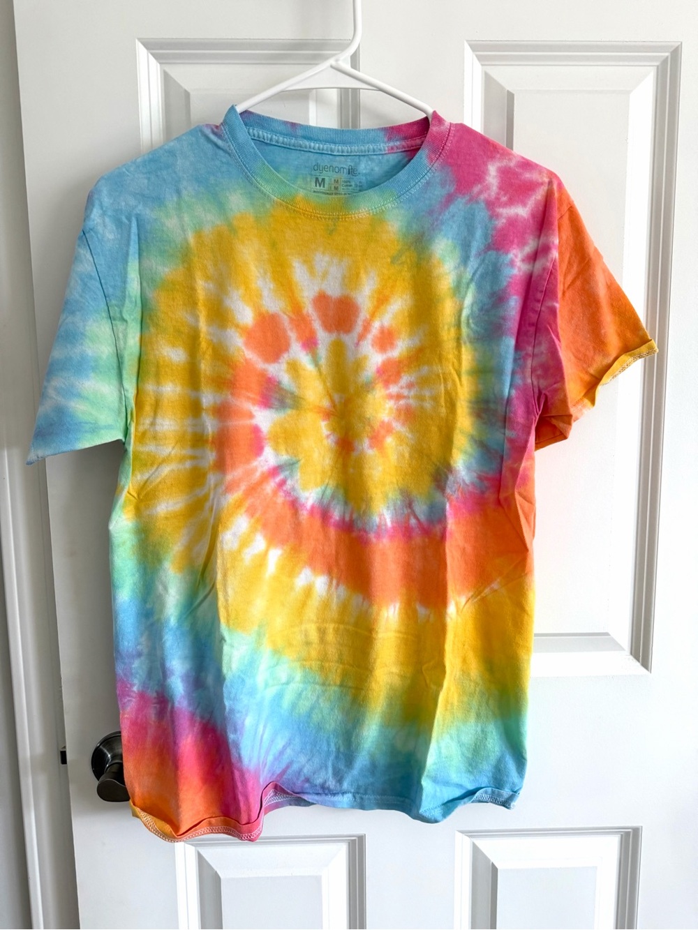 Dynamite Multi-Color Tie-Dye Spiral Short Sleeve Tee | Size Medium